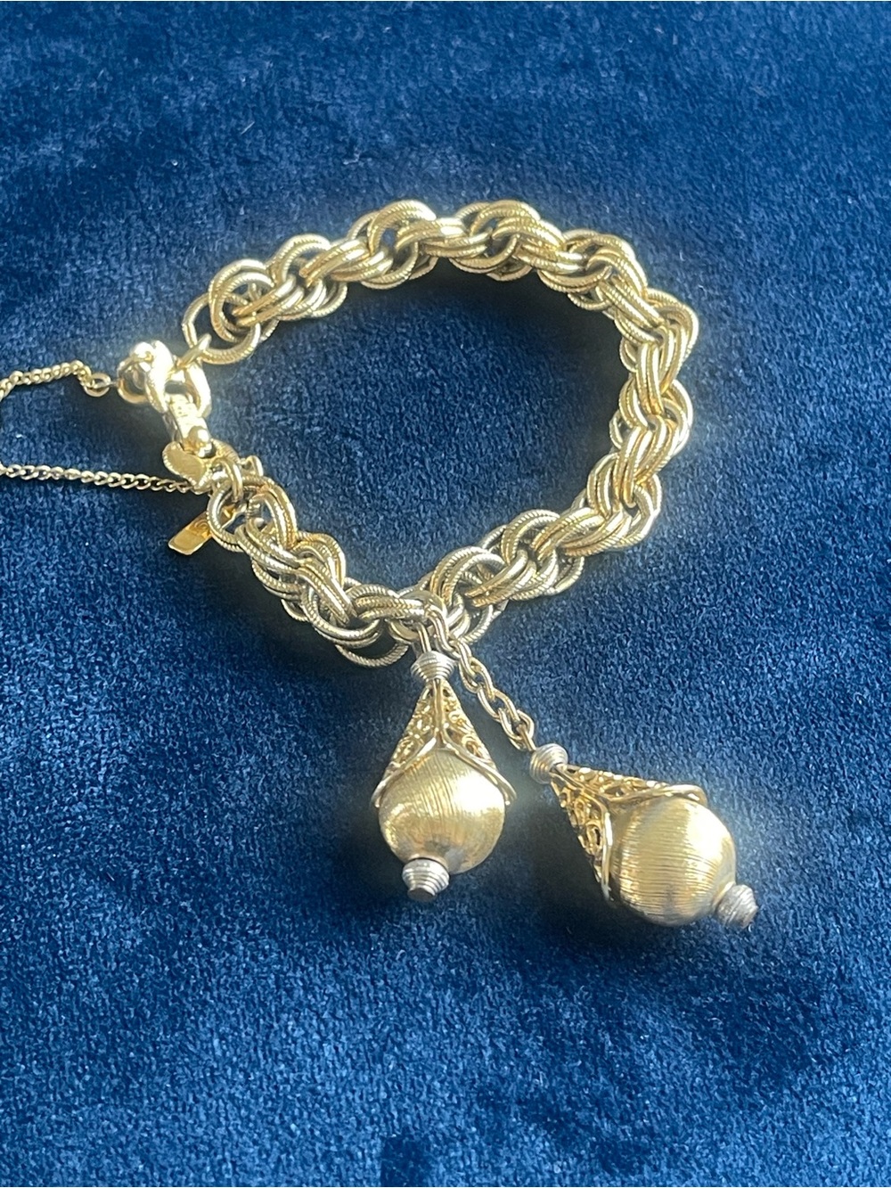 Vintage Signed Monet Chunky Gold-Tone Rope Dangle Charm Bracelet